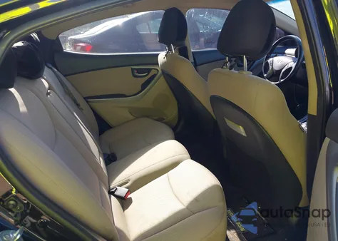 2016 Hyundai Elantra Value Edition z USA, uszkodzony, nr VIN 5NPDH4AE3GH681408